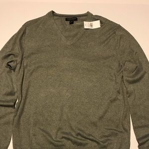 Banana republic luxury blend v neck sweater